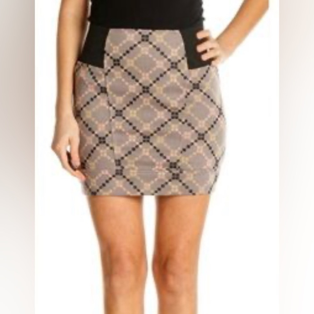 Free People Geometric Argyle Print Knit Mini Skirt‎ Size XS